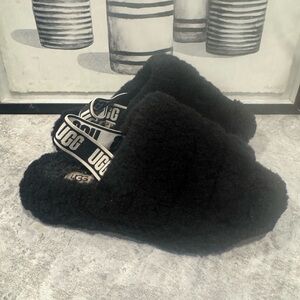 UGG Australia Fluff Yeah Women's Slide Sandal, Size US 4, Black